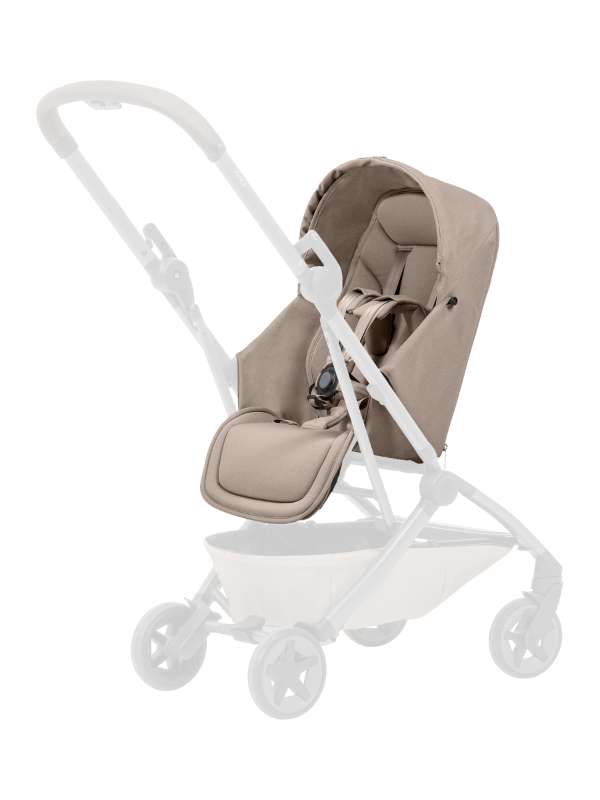 Vista lateral del asiento reversible Joolz Aer&sup2; completamente montado sobre el chasis, destacando su dise&ntilde;o compacto, elegante y ergon&oacute;mico.